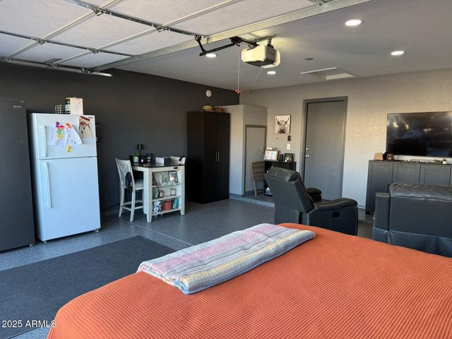 1131 N HAWK Lane, Gilbert, AZ 85234