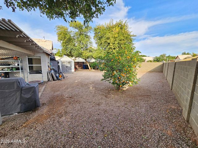 1131 N HAWK Lane, Gilbert, AZ 85234