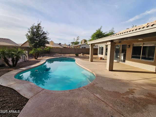 1131 N HAWK Lane, Gilbert, AZ 85234