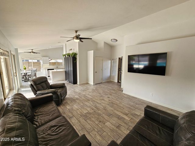 1131 N HAWK Lane, Gilbert, AZ 85234