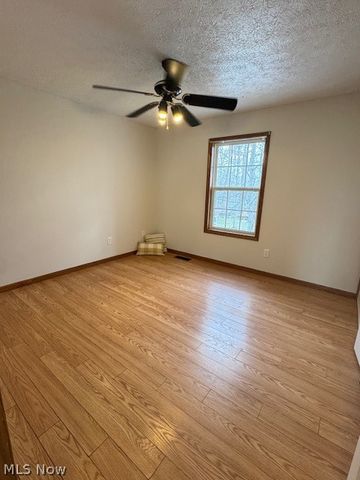 3805 Mount Vernon Boulevard, Norton, OH 44203