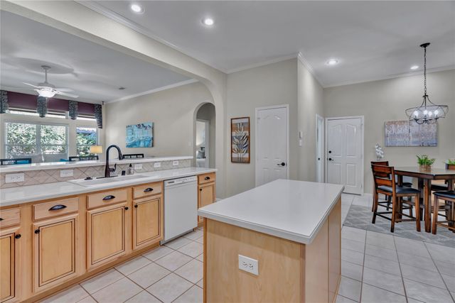 1302 Rosebriar Lane, Mansfield, TX 76063