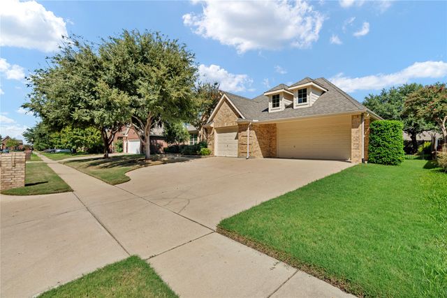 1302 Rosebriar Lane, Mansfield, TX 76063