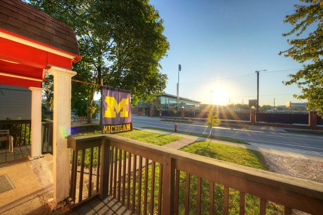 1419 S State Street, Ann Arbor, MI 48104