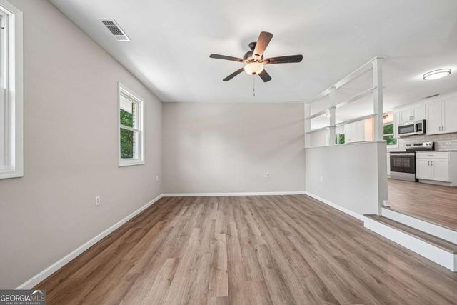 1352 White Oak Street SE, Conyers, GA 30013