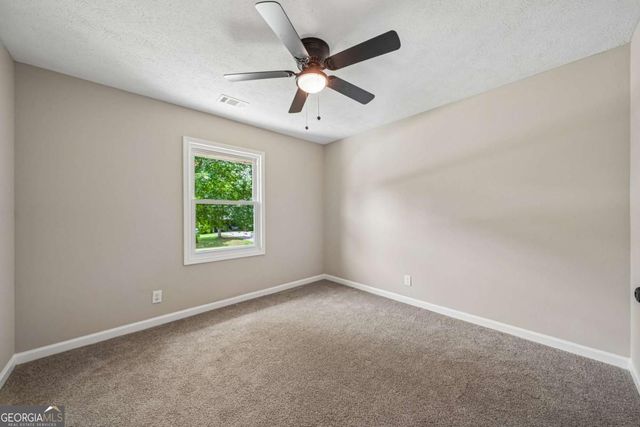 1352 White Oak Street SE, Conyers, GA 30013