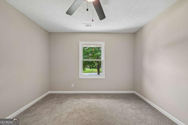 1352 White Oak Street SE, Conyers, GA 30013