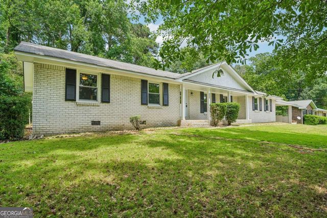 1352 White Oak Street SE, Conyers, GA 30013