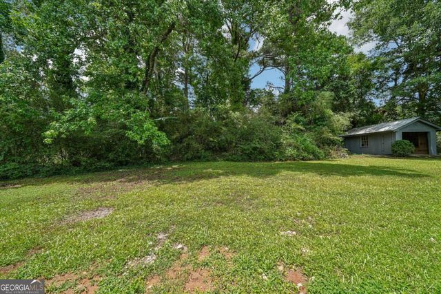 1352 White Oak Street SE, Conyers, GA 30013
