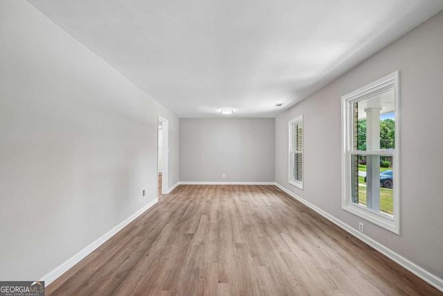 1352 White Oak Street SE, Conyers, GA 30013