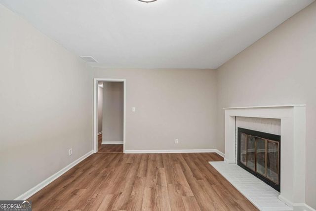 1352 White Oak Street SE, Conyers, GA 30013