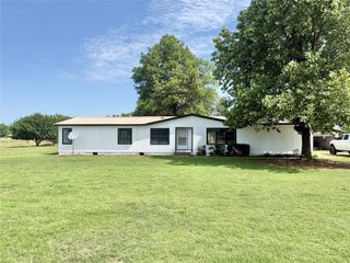 9160 W County 1250 Street, Fort Cobb, OK 73038