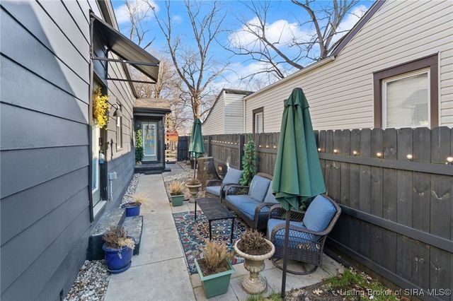 626 Mechanic Street, Jeffersonville, IN 47130