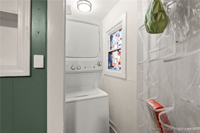 626 Mechanic Street, Jeffersonville, IN 47130