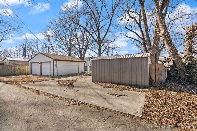 626 Mechanic Street, Jeffersonville, IN 47130