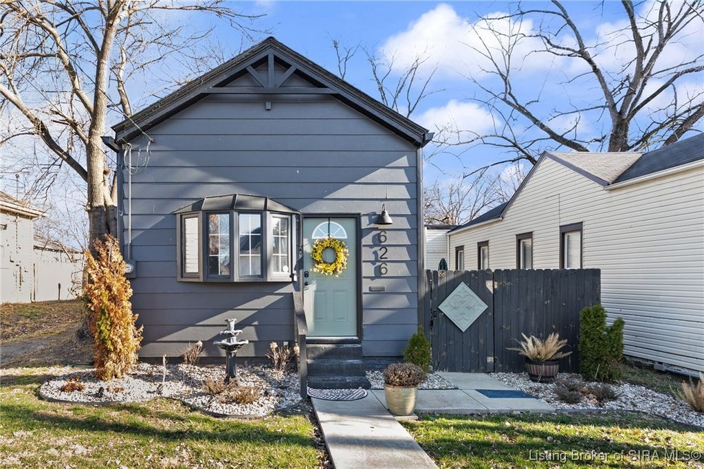 626 Mechanic Street, Jeffersonville, IN 47130