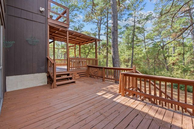 188 Tahitian DR, Bastrop, TX 78602
