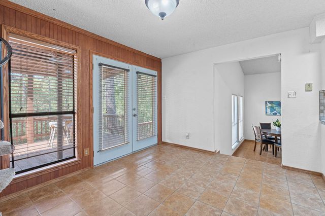 188 Tahitian DR, Bastrop, TX 78602