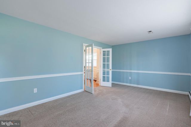 28 W HILLCREST AVE, Chalfont, PA 18914