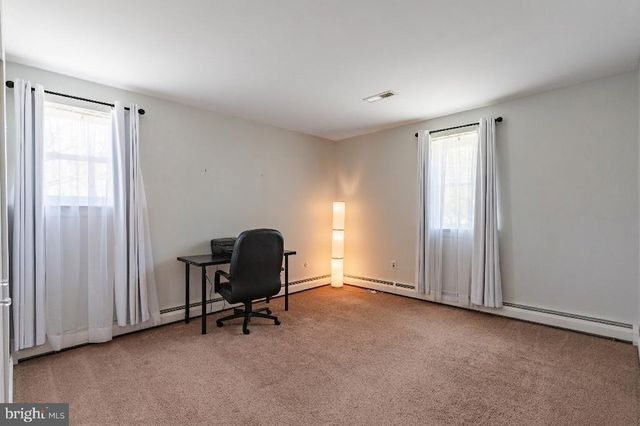 28 W HILLCREST AVE, Chalfont, PA 18914
