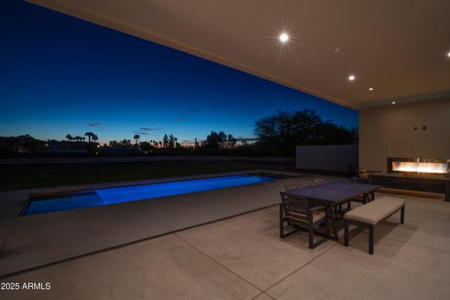 10310 N 37TH Street, Phoenix, AZ 85028