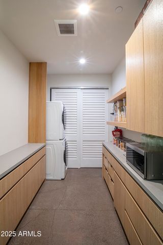 10310 N 37TH Street, Phoenix, AZ 85028