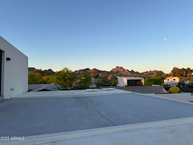 10310 N 37TH Street, Phoenix, AZ 85028