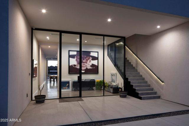 10310 N 37TH Street, Phoenix, AZ 85028