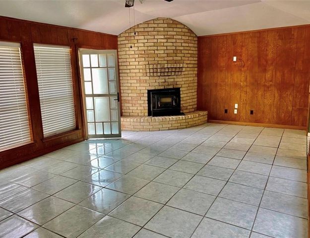 20114 Foxchester Lane, Humble, TX 77338