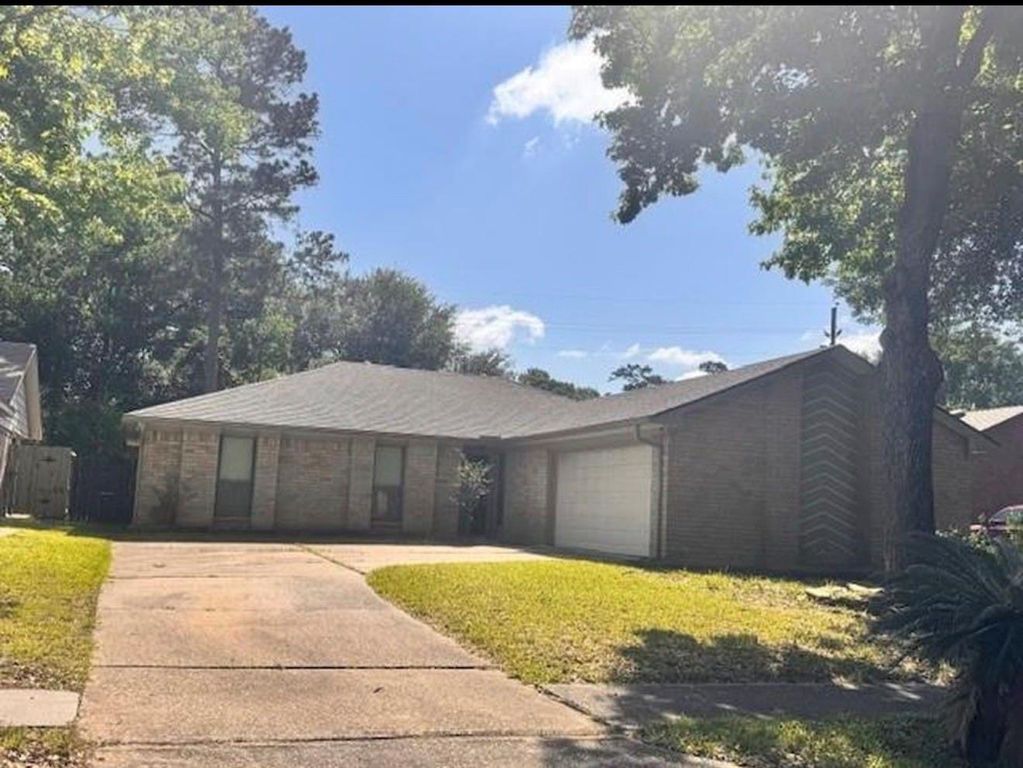 20114 Foxchester Lane, Humble, TX 77338