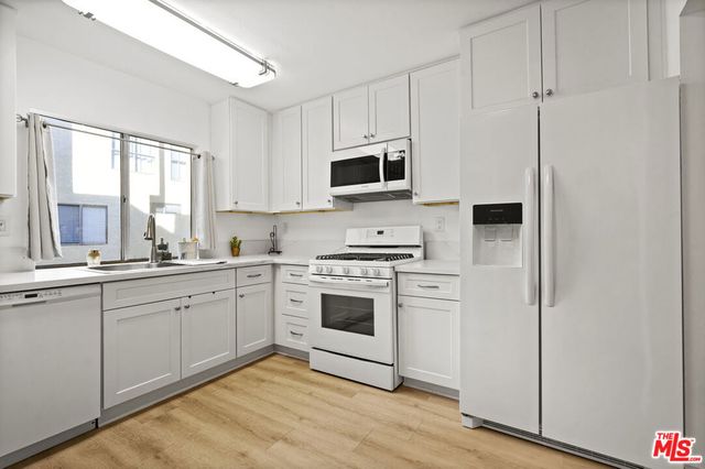 5245 Coldwater Canyon Avenue Unit C, Sherman Oaks, CA 91401