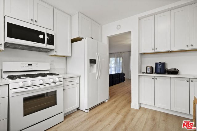 5245 Coldwater Canyon Avenue Unit C, Sherman Oaks, CA 91401