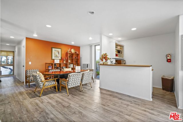 5245 Coldwater Canyon Avenue Unit C, Sherman Oaks, CA 91401