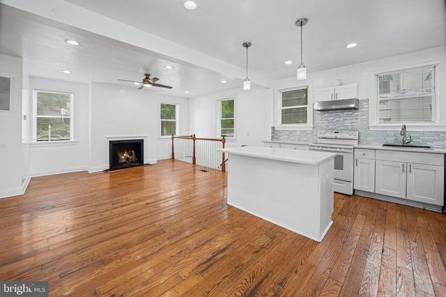 3303 DORCHESTER RD, Baltimore, MD 21215