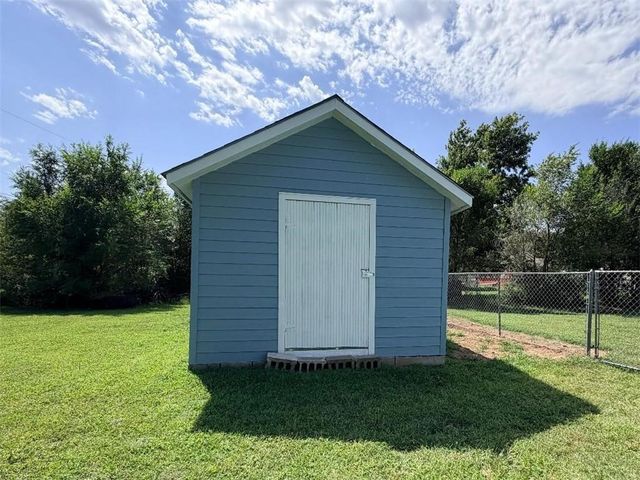 5757 S Mead Avenue, Wichita, KS 67216
