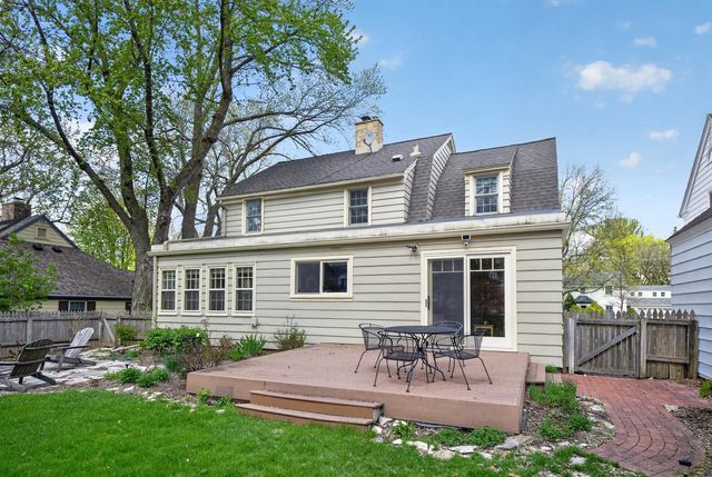1214 7th Street SW, Rochester, MN 55902