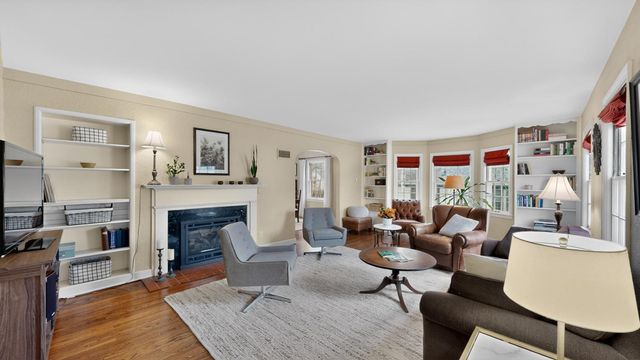 1214 7th Street SW, Rochester, MN 55902