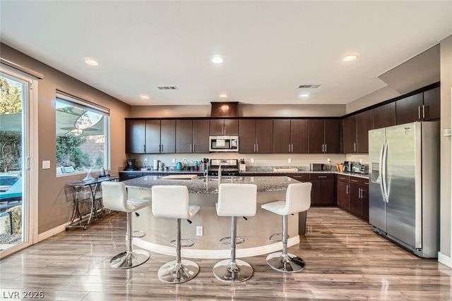 7473 Roman Huff Street, Las Vegas, NV 89123