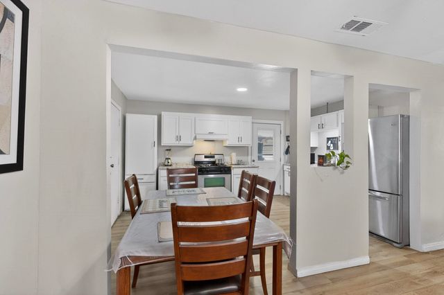 712 Hodgson Street, Fort Worth, TX 76115