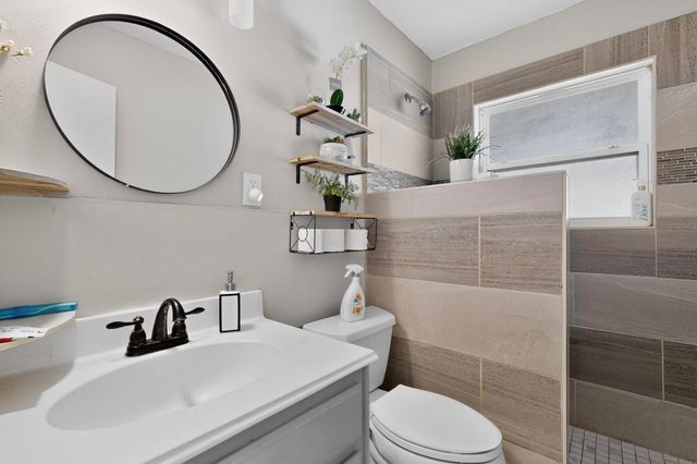 712 Hodgson Street, Fort Worth, TX 76115