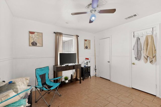 712 Hodgson Street, Fort Worth, TX 76115