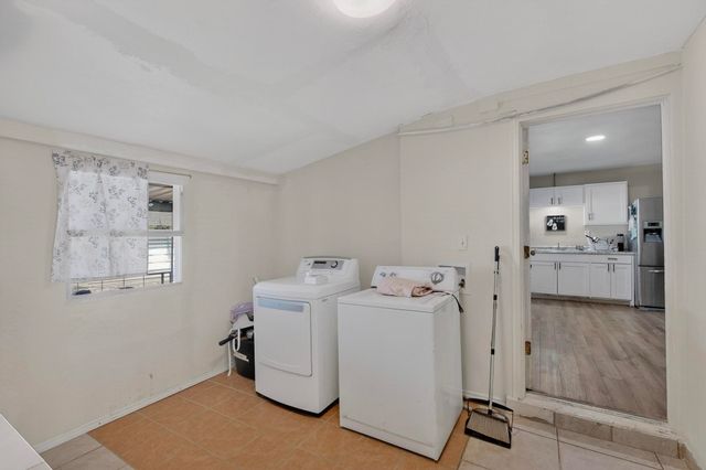 712 Hodgson Street, Fort Worth, TX 76115