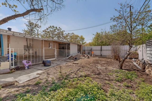 712 Hodgson Street, Fort Worth, TX 76115