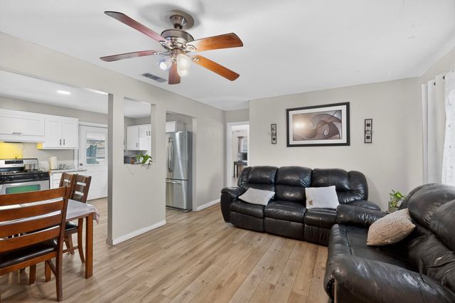 712 Hodgson Street, Fort Worth, TX 76115