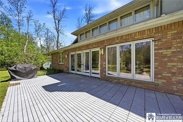 1860 North Forest Road, Amherst, NY 14221