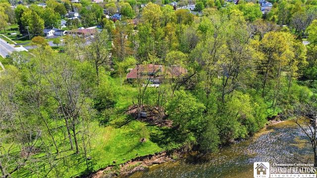 1860 North Forest Road, Amherst, NY 14221