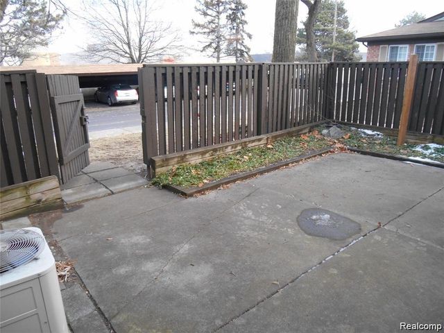 2130 Wickham Street, Royal Oak, MI 48073