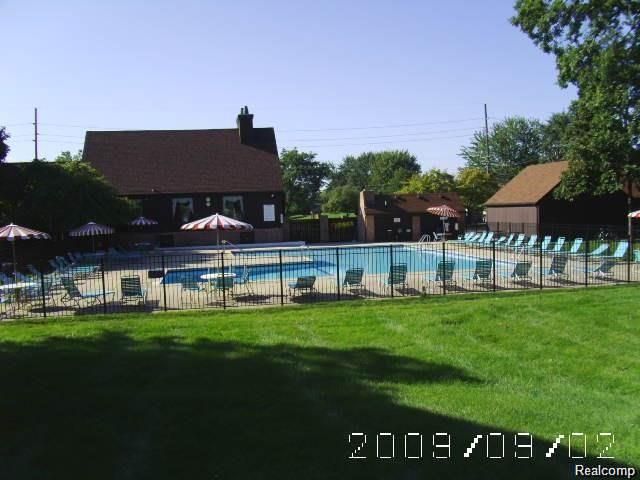 2130 Wickham Street, Royal Oak, MI 48073