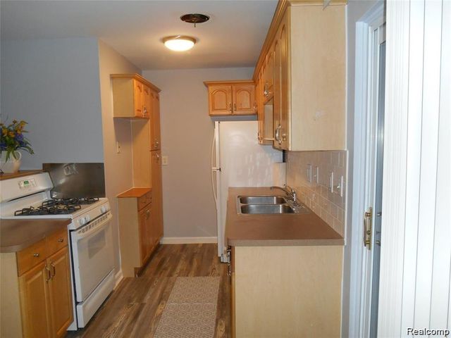 2130 Wickham Street, Royal Oak, MI 48073