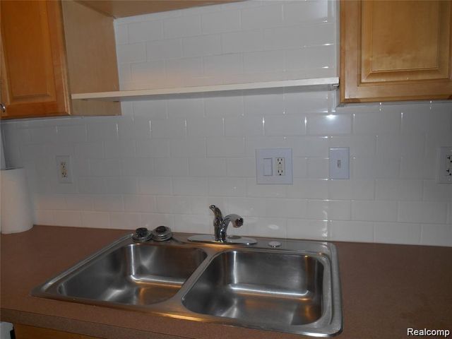 2130 Wickham Street, Royal Oak, MI 48073